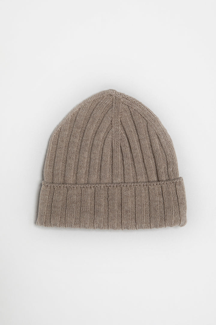 Cappello a coste piatte in puro e morbido cashmere - Made in Italy