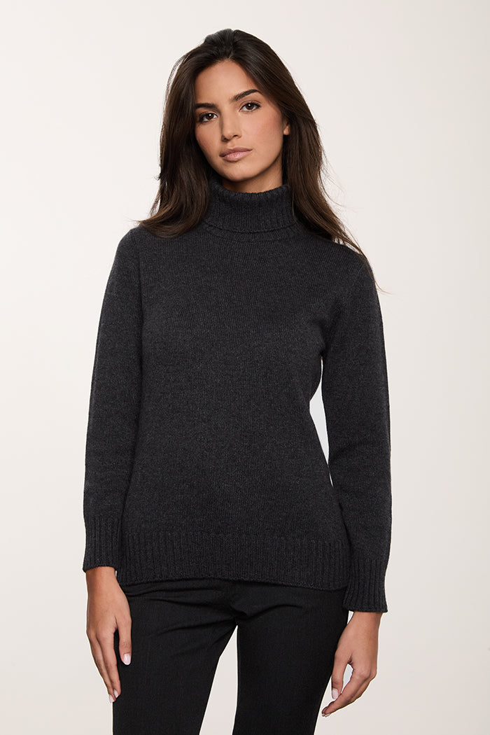Maglione a collo alto donna in cashmere made in Italy colore grigio antracite.