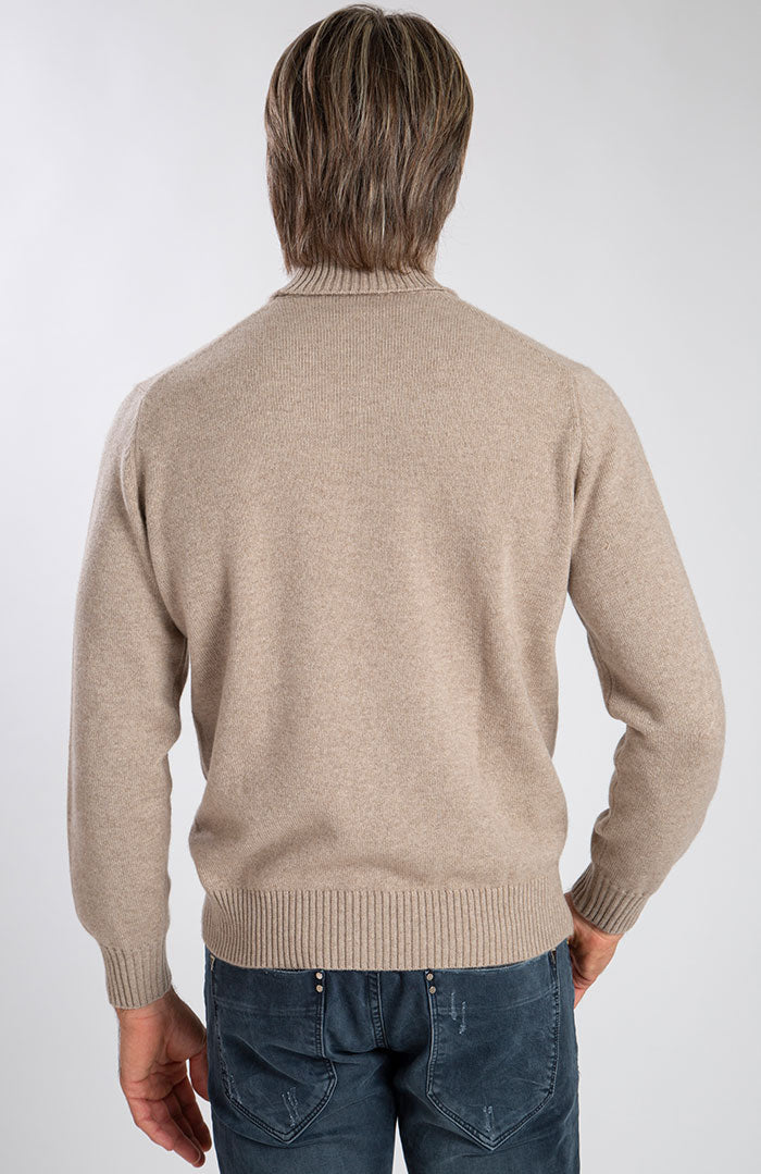 Maglione collo alto 2 fili in puro cashmere color beige mélange, dietro.